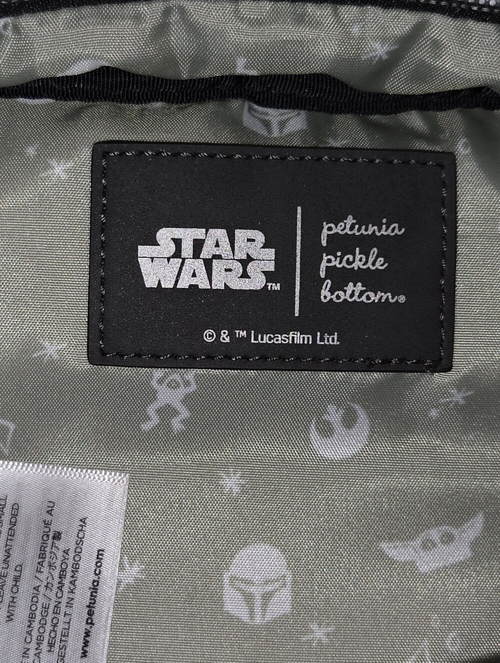 Petunia Pickle Bottom Criss-Cross Sling Bag Disney Star Wars, The Child - Picture 15 of 15
